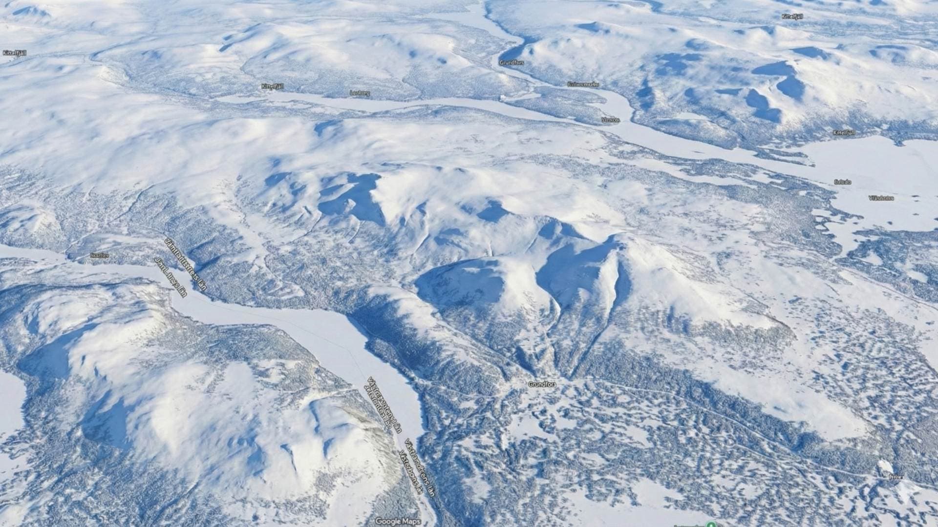 Karta över PokerRun-rutten: start och mål vid Borgaporten, matstopp i Klimpfjäll och Marsfjäll